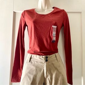 🍁 NWT No boundaries long sleeve t-shirt, layering piece, S, rust color